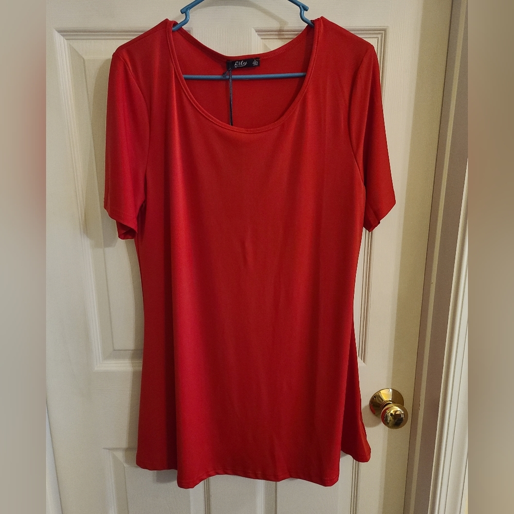 Red short sleeve tunic